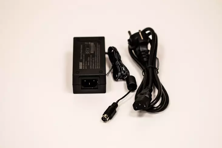 FINLUX PSU12VDC 230 V / 12 V VIRTAJOHTO - Televisiot - 6418312153118 - 1